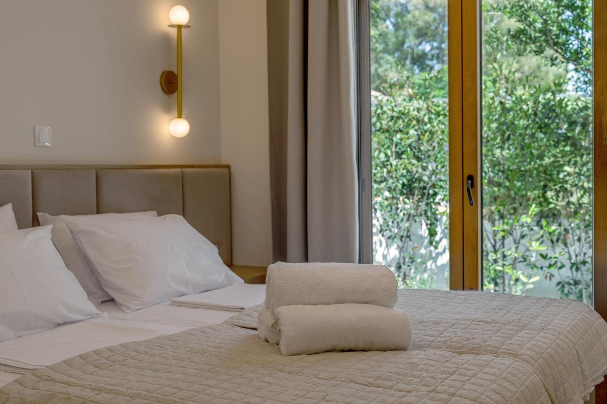Avli Villa เปรเวซา ภายนอก รูปภาพ
