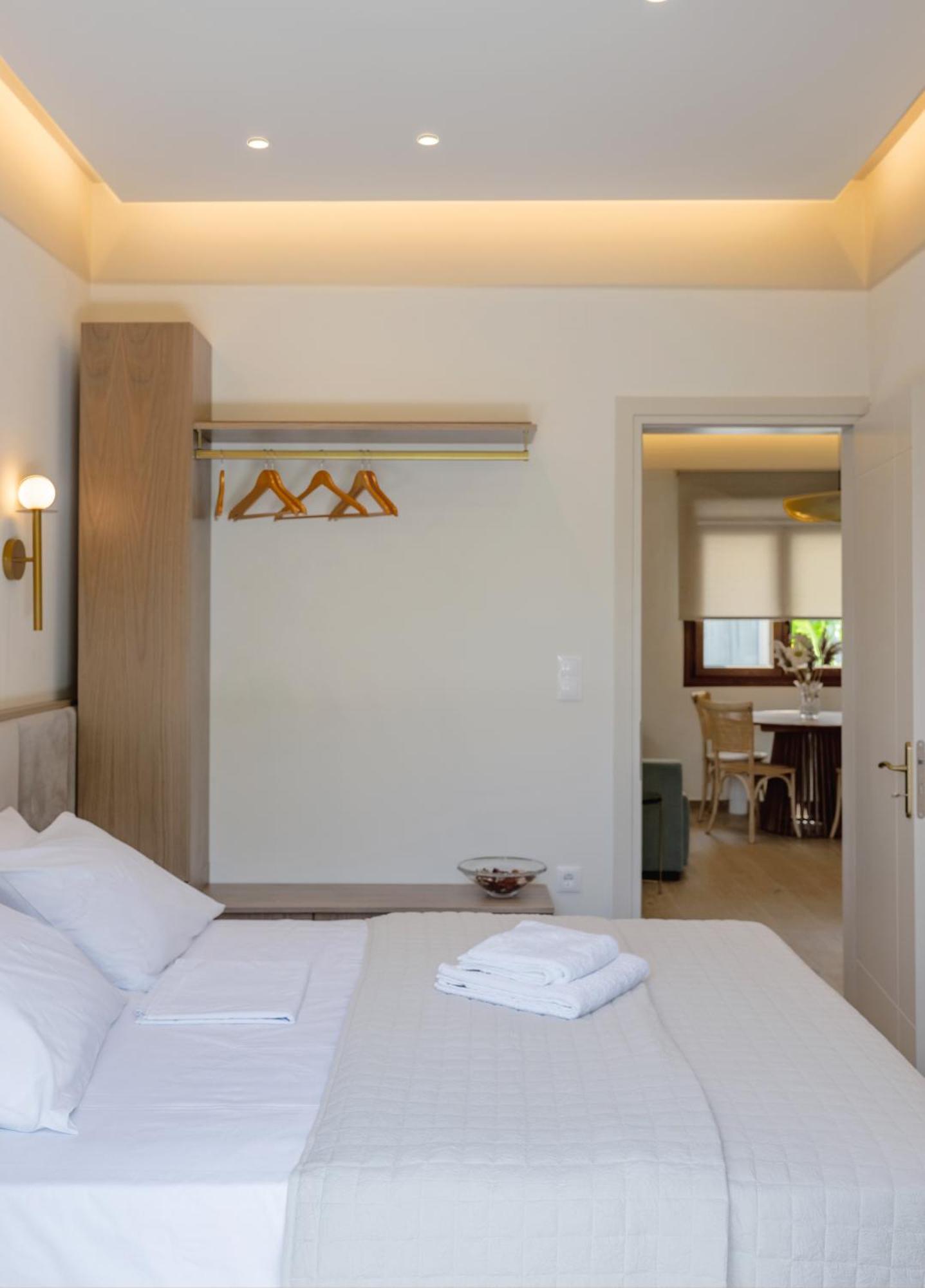 Avli Villa เปรเวซา ภายนอก รูปภาพ