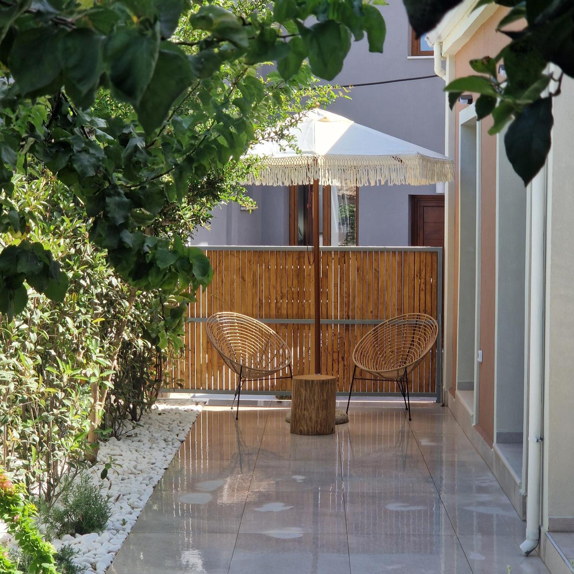 Avli Villa เปรเวซา ภายนอก รูปภาพ